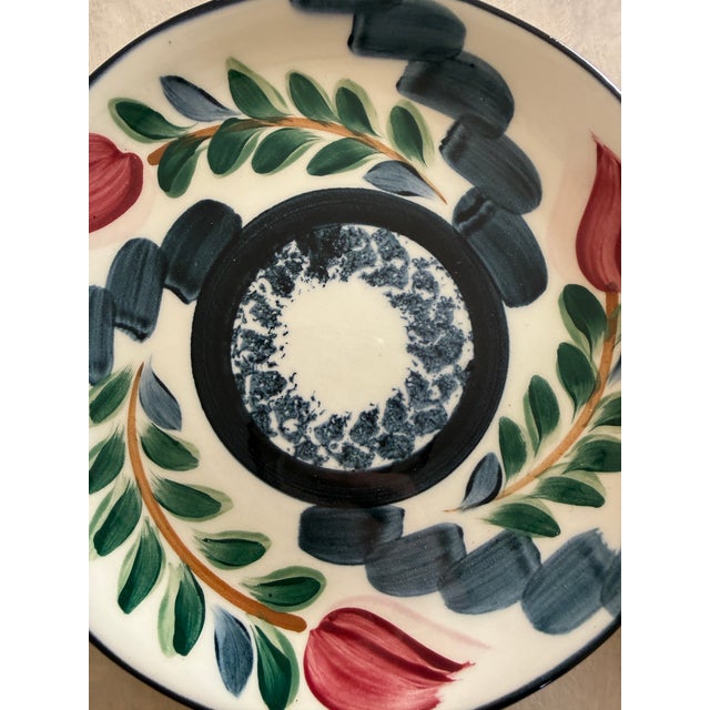 Farmhouse Set of 5 Hand Painted Studio Pottery Plates Signed P Silkotch 1993 Mississippi Folk Art 7 7/8 Inch Salad Plates For Sale - Image 3 of 10