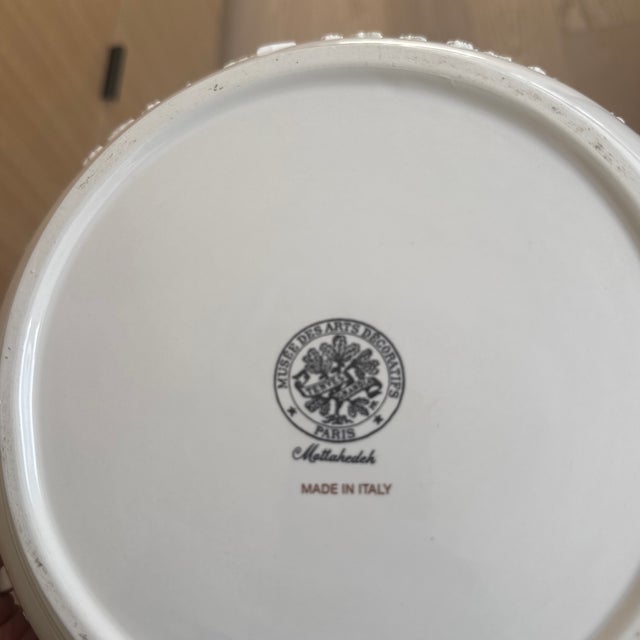 1990s Mottahedeh Soup Tureen For Sale - Image 4 of 5