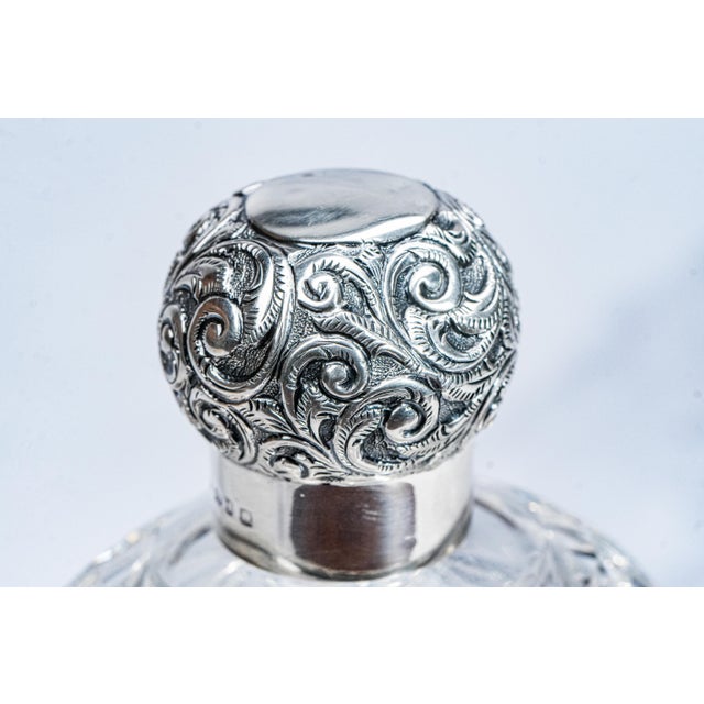 1910s Stunning Edwardian Antique Cut Crystal Perfume Cologne Bottle Sterling Silver Lid Antique Luxury Home Vanity Dressing Table Décor For Sale - Image 5 of 16