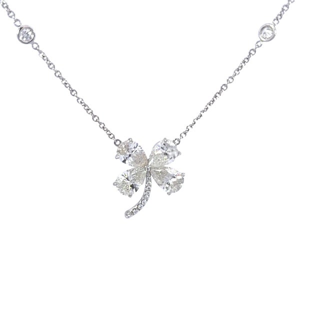 Early 21st Century 5 Carat Diamond Clover Pendant For Sale - Image 5 of 5