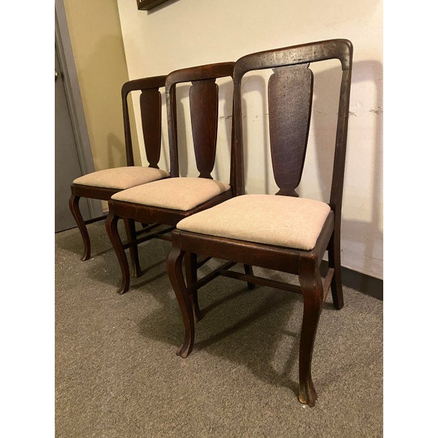 Arts & Crafts Queen Anne Style Oak and Lee Jofa Linen Dining Chairs, Set of 3 For Sale - Image 4 of 13