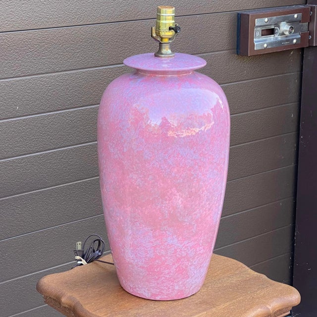 Vintage Mottled Pink Glazed Ceramic Table Lamp For Sale In Philadelphia - Image 6 of 13