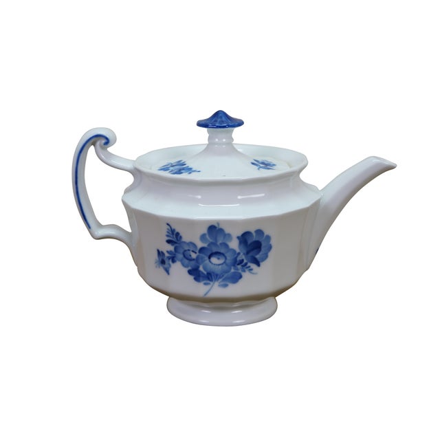 Mid to early 20th century Danish Royal Copenhagen 8503 blue flower teapot / tea / coffee / pot / creamer pitcher....