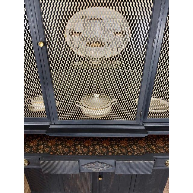 Mid 20th Century Modern Hollywood Regency-Inspired Ebony Display Cabinet With Brass Mesh Door For Sale In Washington DC - Image 6 of 11