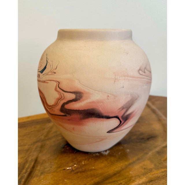 American Vintage Large Nemadji Cream and Rust Swirl Vase For Sale - Image 3 of 8