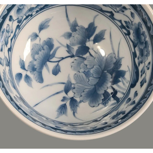 Japanese Vintage Pair of Blue & White Porcelain Floral Japanese Asian Serving Rice Bowls, Marked For Sale - Image 3 of 7