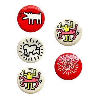Keith Haring Pop Shop 1986 'Set of 5 Original Pins' For Sale