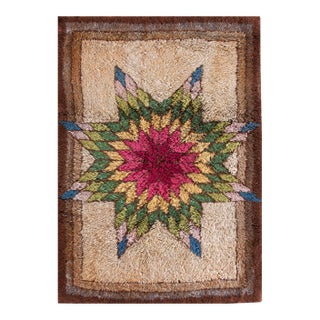 1930s Tan Ecru Star Floral Folk Art Antique American Hooked Rug 2'5" X 3'2" Handknotted Wool Carpet For Sale