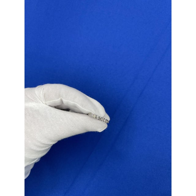 Round Shape Brilliant Cut Warm Silver Diamond Classic Stack Eternity Wedding Ann, Size 7.25 For Sale - Image 10 of 10