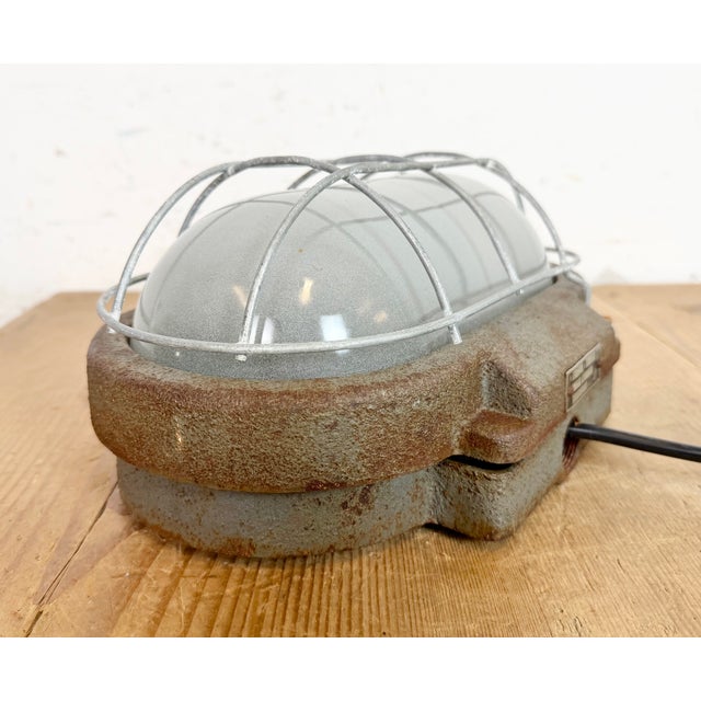 Industrial Grey Cast Iron Wall Light from Elektrosvit, 1960s For Sale - Image 9 of 15