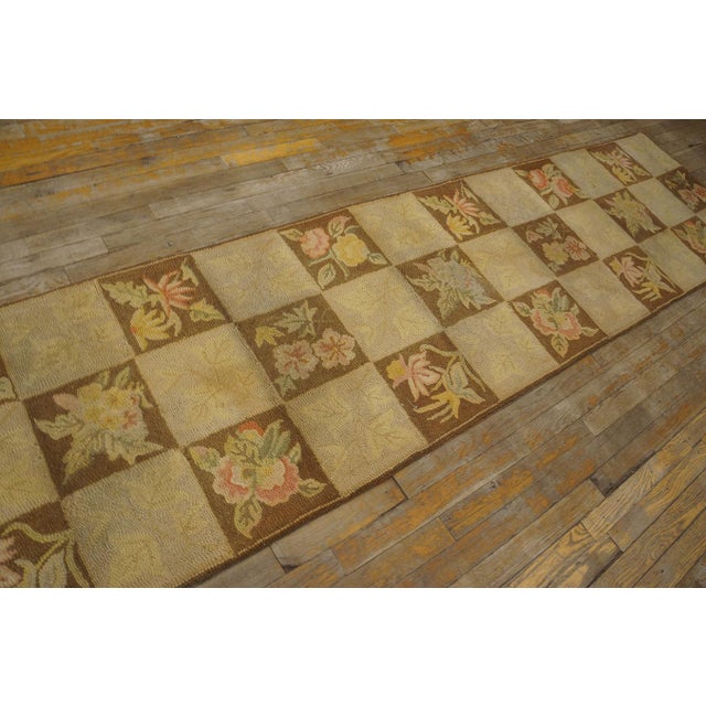 1950s Tan Ecru Floral Folk Art Vintage American Hooked Rug 2'4" X 20'5" Handknotted Wool Carpet For Sale - Image 4 of 12