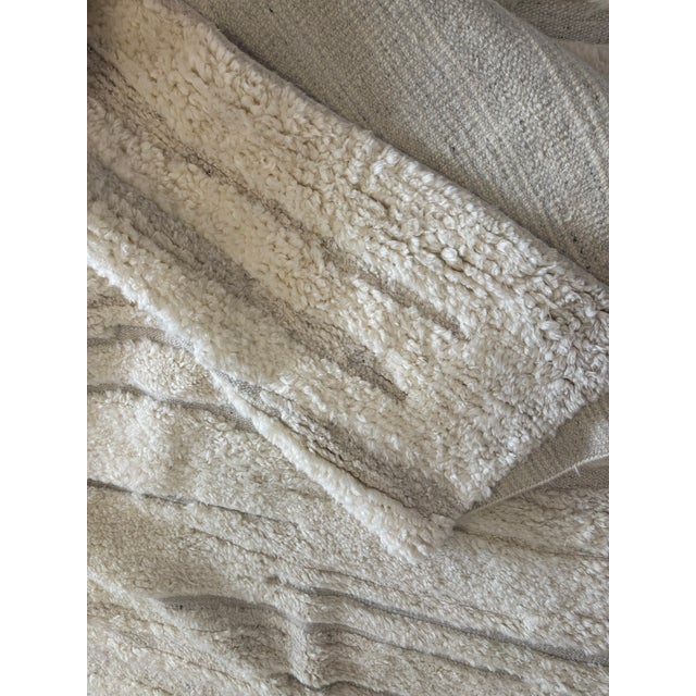 Rh Eli Wool Rug – 12' × 15' Natural | Hand-Knotted New Zealand Wool | Moroccan-Inspired Contemporary Design For Sale - Image 17 of 18