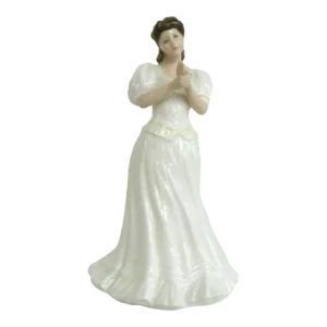 Royal Doulton HN3381 Maria English Bone China Porcelain Figurine