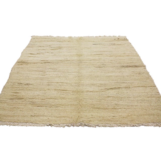 Contemporary Mid 20th Century Organic Modern Vintage Moroccan Rug - 05'03 X 07'08 For Sale - Image 3 of 7