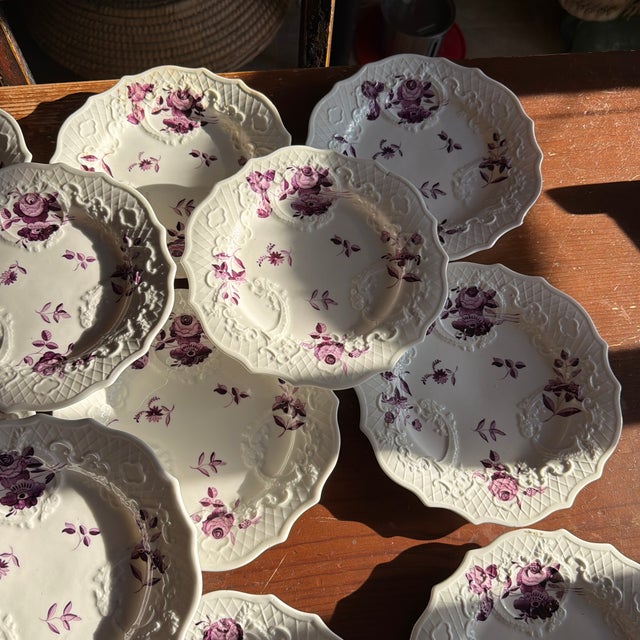 Set of 21 Antique Job Ridgway Cauldon Place Dessert Plates, Pattern B1154, Circa 1808-1814 For Sale - Image 9 of 12