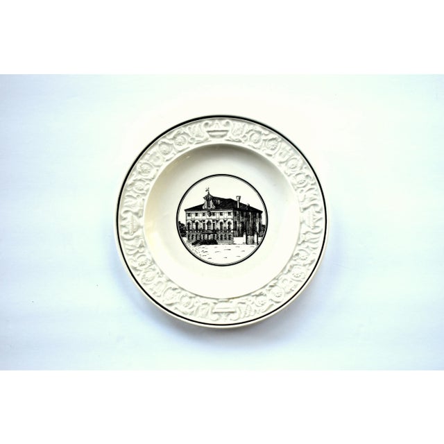 Late 20th Century Vintage Italian Mottahedeh Creamware Neoclassical Palazzo Architecture Small Plates - Set of 4 For Sale - Image 5 of 10