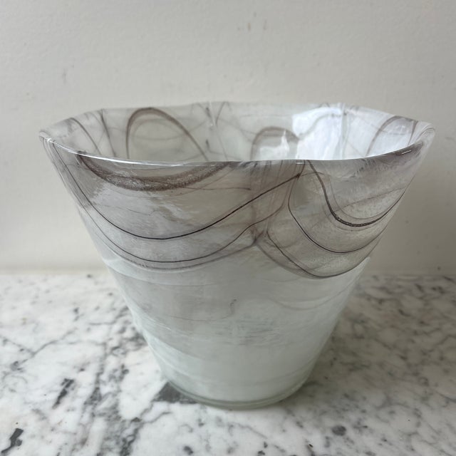 Large Vintage Murano Glass Vase For Sale In New York - Image 6 of 10