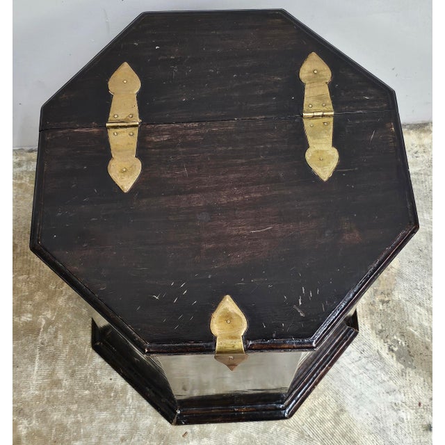 Asian South East Asian Octogonal Hardwood Brass Hinged Storage Side Table Cabinet For Sale - Image 3 of 6