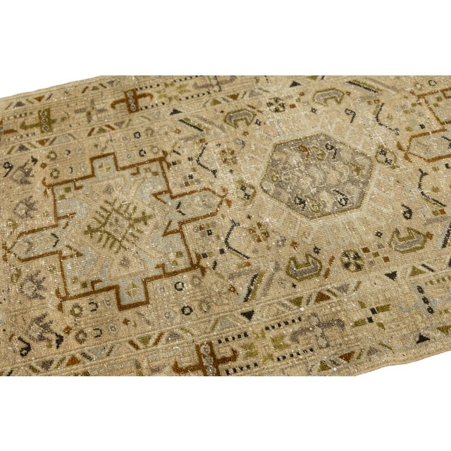 Contemporary Antique Heriz Serapi Wool Runner – Neutral Geometric Hallway Gallery Runner 3x11 For Sale - Image 3 of 9