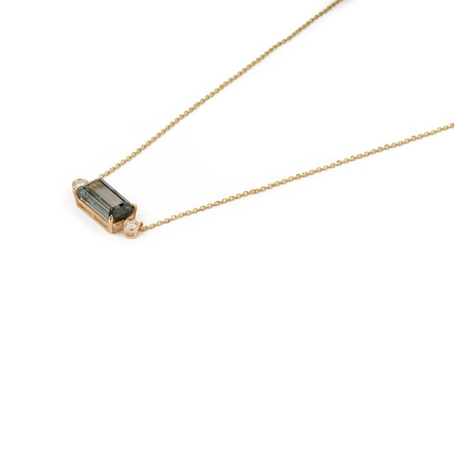 VR Jewels East-West Green Tourmaline & Diamond Pendant Necklace, 3.26ct in 14k Yellow Gold For Sale - Image 4 of 16