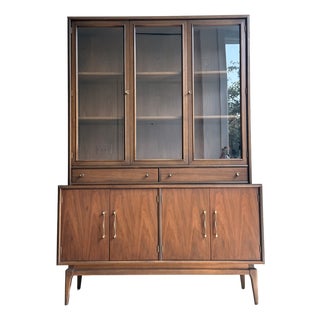 Keller Mid-Century Modern Walnut China Cabinet / Bar Hutch For Sale