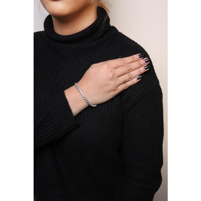 .925 Sterling Silver 1/4 Cttw Miracle Set Diamond and Beaded 7.25" Tennis Bracelet (I-J Color, I2-I3 Clarity) For Sale In New York - Image 6 of 7