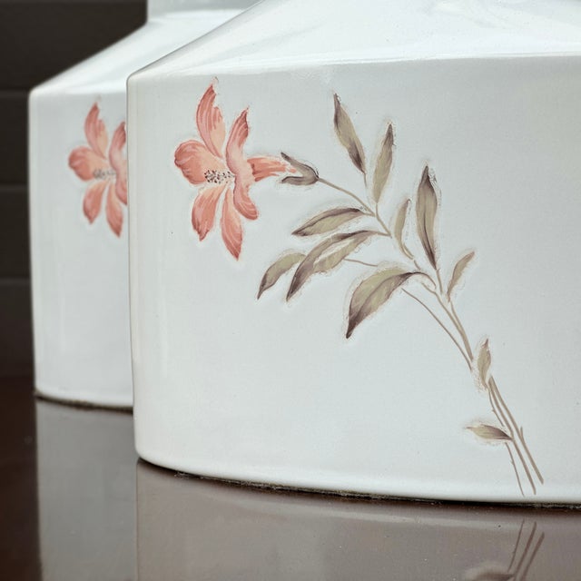 Late 20th Century Vintage Mar-Kel Ceramic Floral Lily Table Lamps - a Pair For Sale - Image 5 of 12