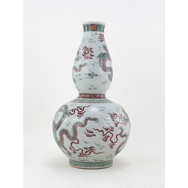 A Pair of Early 20th-Century Chinese Multicolored Dragon-Patterned Porcelain Gourd Vases, Bearing Imitation Qing Dynasty Kangxi Reign Marks. For Sale - Image 4 of 12