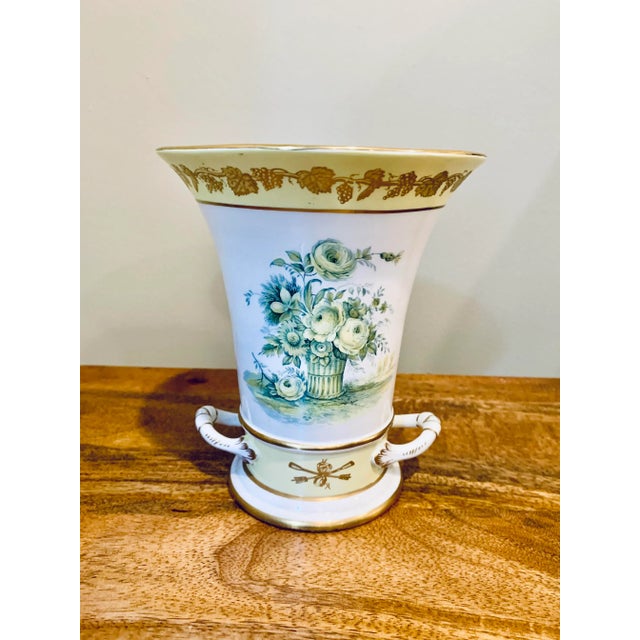 Vintage Mottahedeh Gilt Vase With Floral and Grape Wine Gilt Decoration and Handles For Sale In San Diego - Image 6 of 6