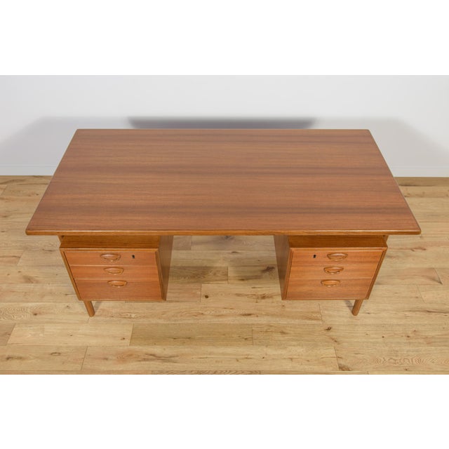 Feldballes Møbelfabrik Mid-Century Modern Freestanding Teak Desk by Kai Kristiansen for Feldballes Møbelfabrik, 1960s For Sale - Image 4 of 17