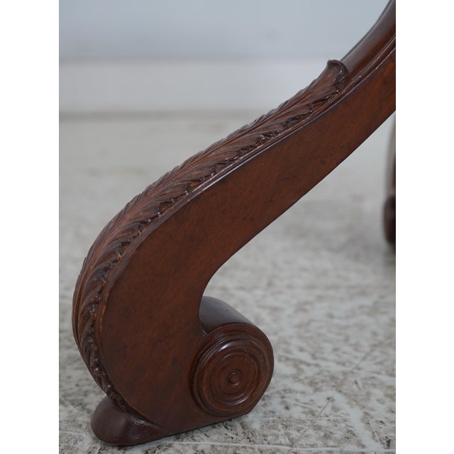 Traditional Scarborough House Round Mahogany Pedestal Lamp Table For Sale - Image 3 of 13
