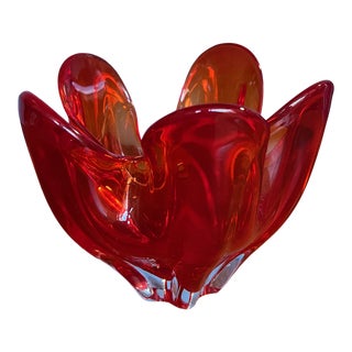 Mid-Century Modern Amberina Colored Glass Dish For Sale