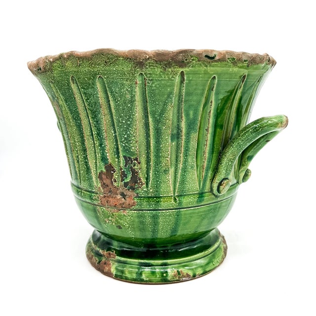 Vintage Vietri Italian Verde Glazed Terracotta Planter With Handles – Mediterranean / Tuscan For Sale In Houston - Image 6 of 11