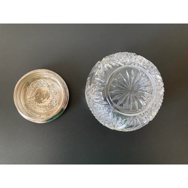 English Art Glass and Silverplate Jewelry Box For Sale In New York - Image 6 of 12