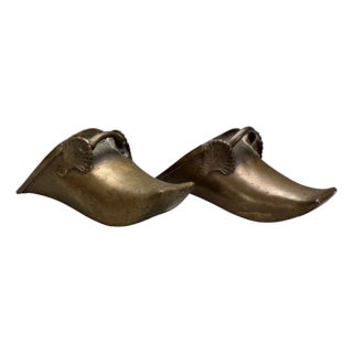 Edo Period, Bronze Japanese Samurai Stirrups, Japan, 18th C. For Sale