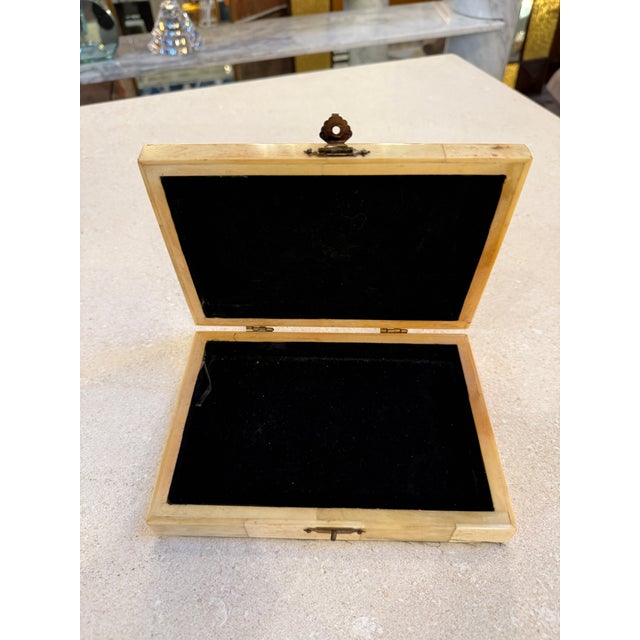 Cream Decorative Box With Black Velvet Interior, 1970s For Sale - Image 8 of 8