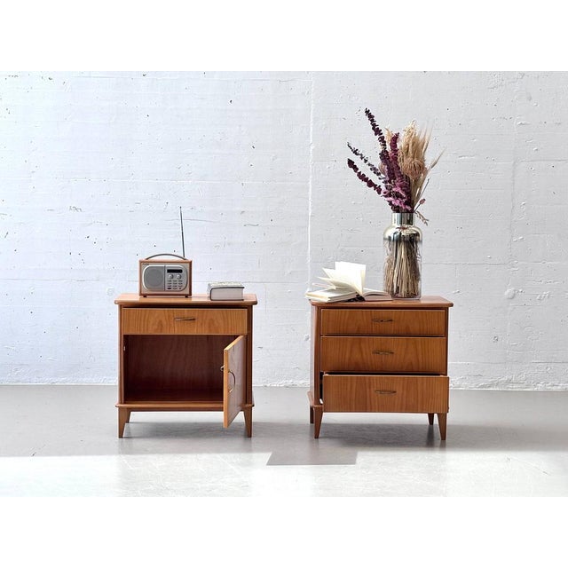 Mid-Century Modern Mid-Century Modern Nightstands in Cherry Wood, 1960s, Set of 2 For Sale - Image 3 of 16