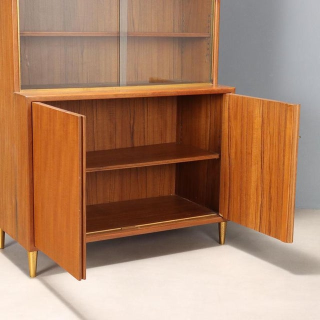 Vintage Bookcase in Larch Veneer and Glass, Italy, 1970s For Sale - Image 5 of 11