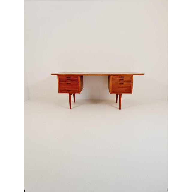 Danish Mahogany Executive Desk by Gunni for Omann Jun, 1950s For Sale - Image 11 of 11