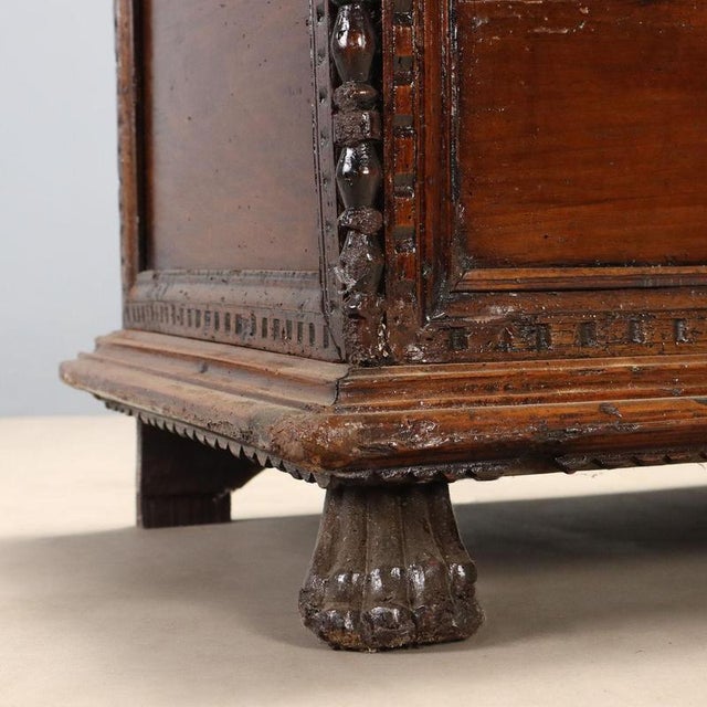 18th Century Walnut Chest with Moldings For Sale - Image 9 of 13