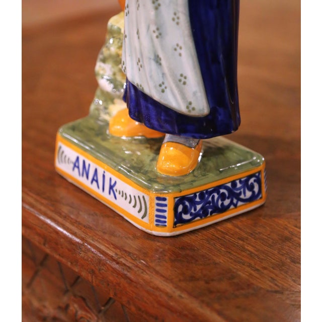 Cream 19th Century French Quimper Faience Perrik and Anaik Breton Figures For Sale - Image 8 of 14