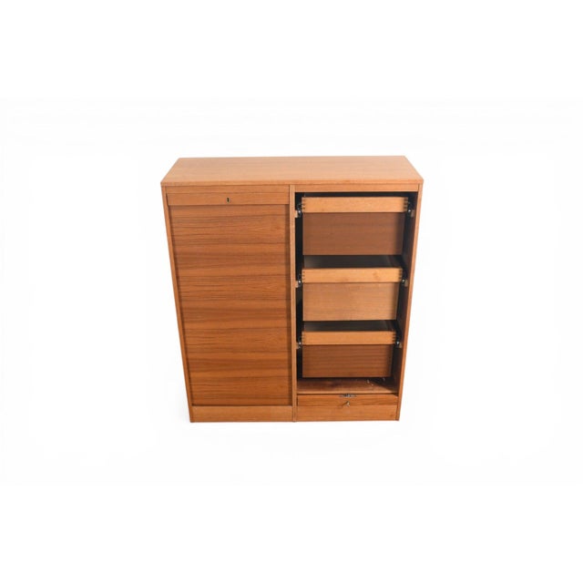 Mid 20th Century Danish Modern Tambour Locking File Cabinet in Teak | 1960s For Sale - Image 5 of 12