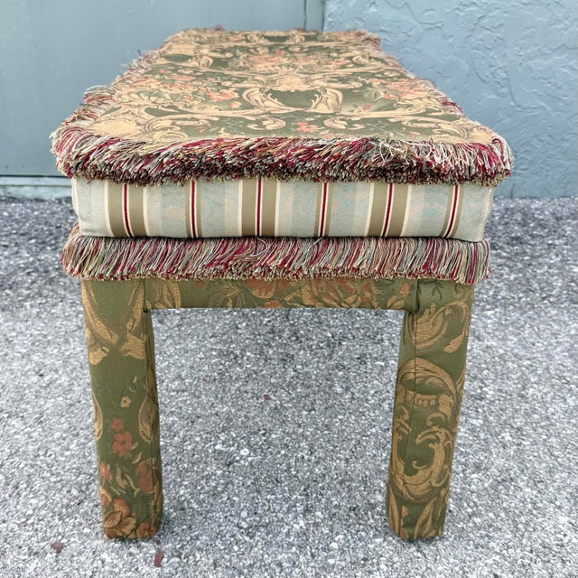Vintage Hollywood Regency Tufted Parsons Bennxh For Sale - Image 4 of 6