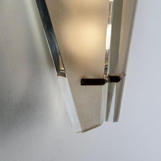 Vintage Model 1943 Wall Lights in Frosted and Bevelled Glass by Max Ingrand for Fontana Arte, 1950s, Set of 2 For Sale - Image 17 of 18