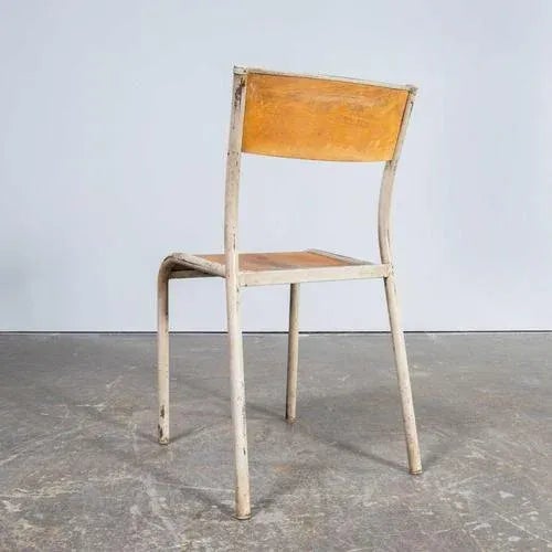 French Grey Model 510 Stacking Dining Chair from Mullca, 1960s For Sale - Image 3 of 9