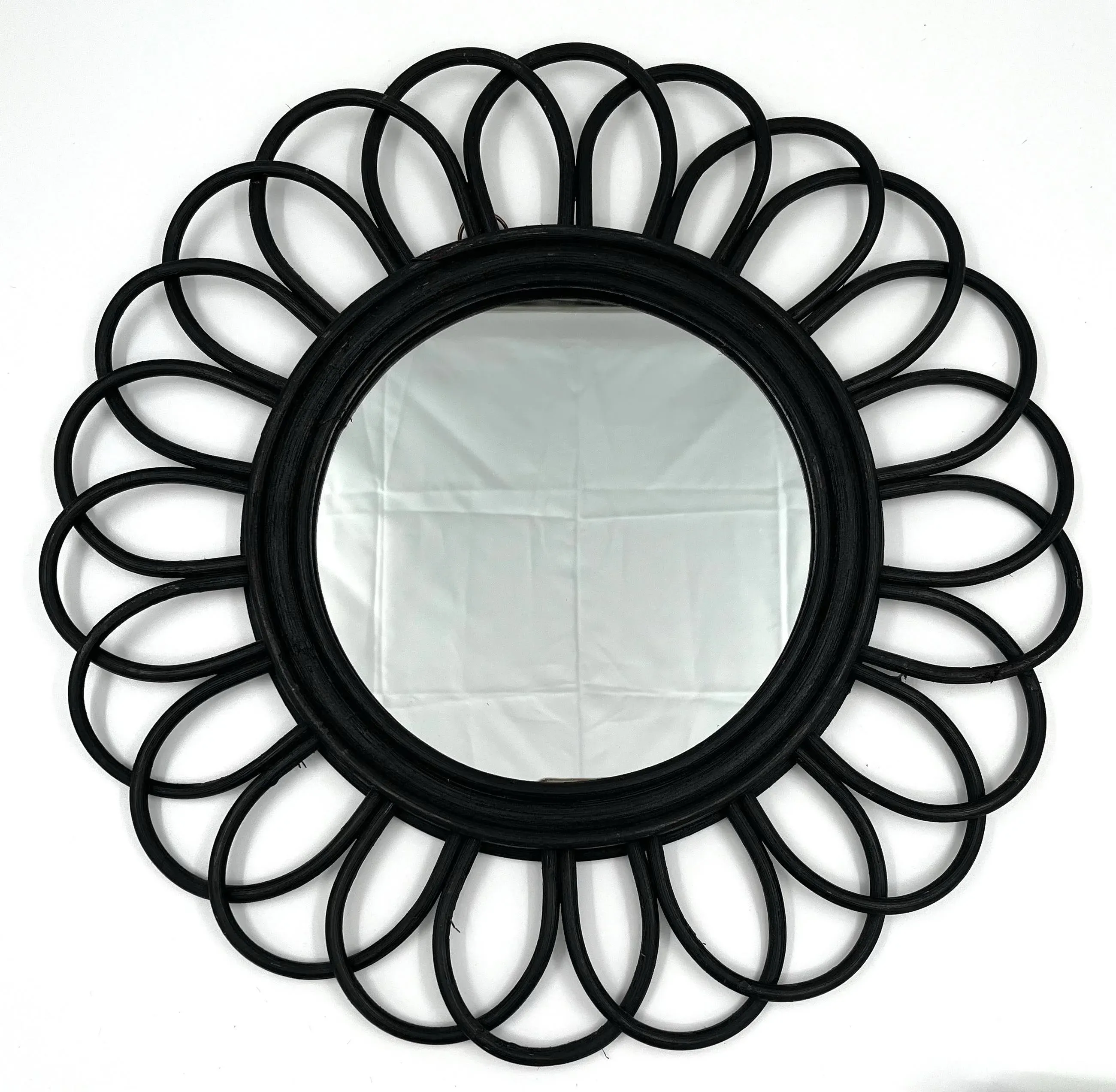 鏡 Vintage Rattern Mirror Vintage Black Rattan Sunburst Flower Wall Mirror | Chairish