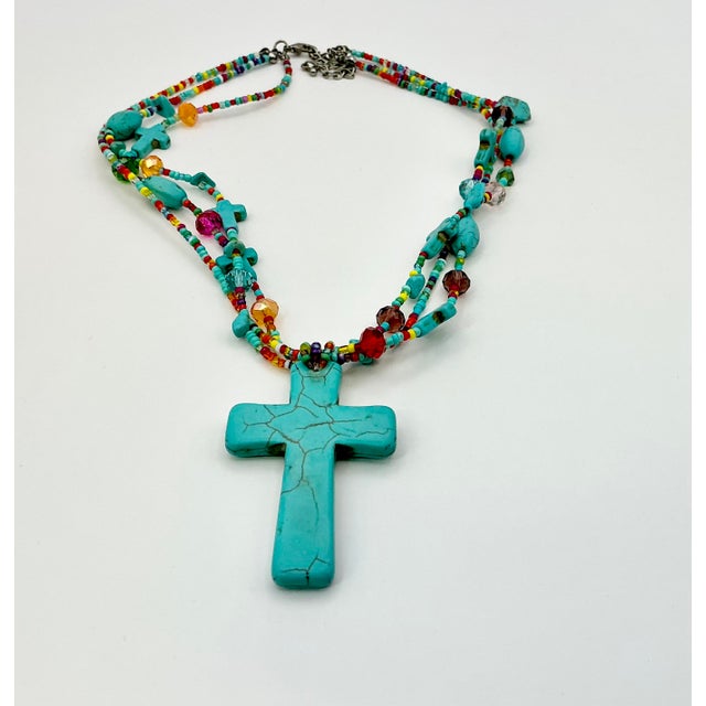 1970s Vintage Southwestern Navajo Boho Chic Faux Turquoise Cross Pennant Beaded Necklace, 22” For Sale - Image 6 of 11