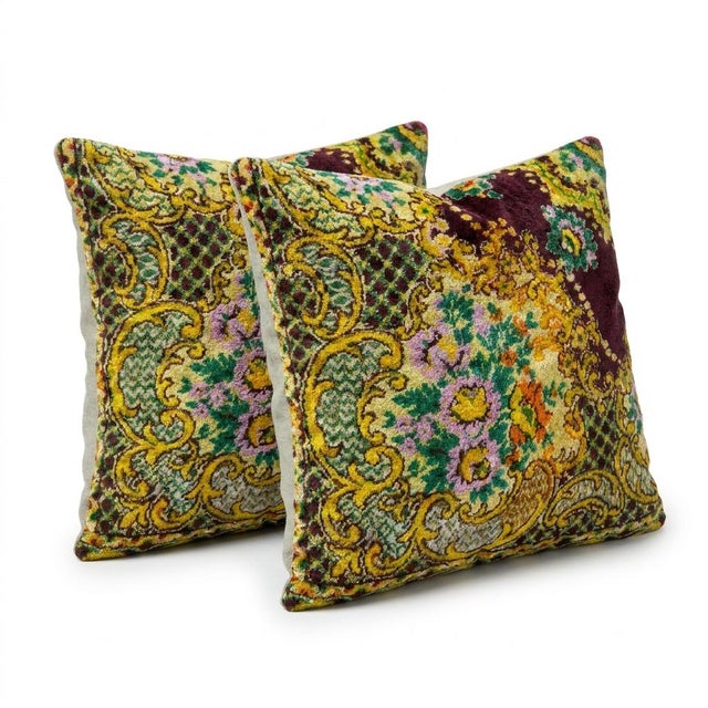 Mid-Century Modern Handwoven Velvet Kilim Pillow Cover 20'' X 20'' - Set of Two For Sale - Image 3 of 5