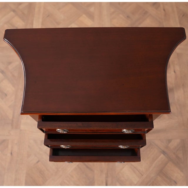 Niagara Furniture Mahogany Hepplewhite Commode For Sale - Image 12 of 13
