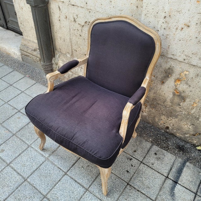 19th Century Louis XV Provençal Queens Chair in Oak and Upholstery, France For Sale - Image 14 of 18